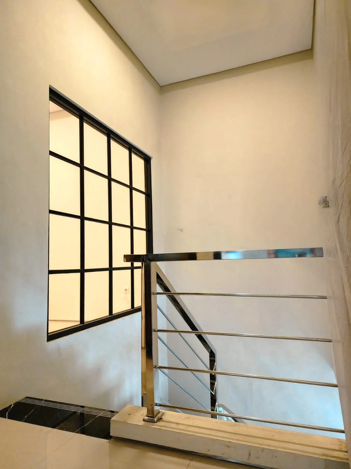 Jual Rumah Baru 2 Lantai Modern Minimalis di Griya Mapan Sentosa Sidoarjo - Thumbnail 3