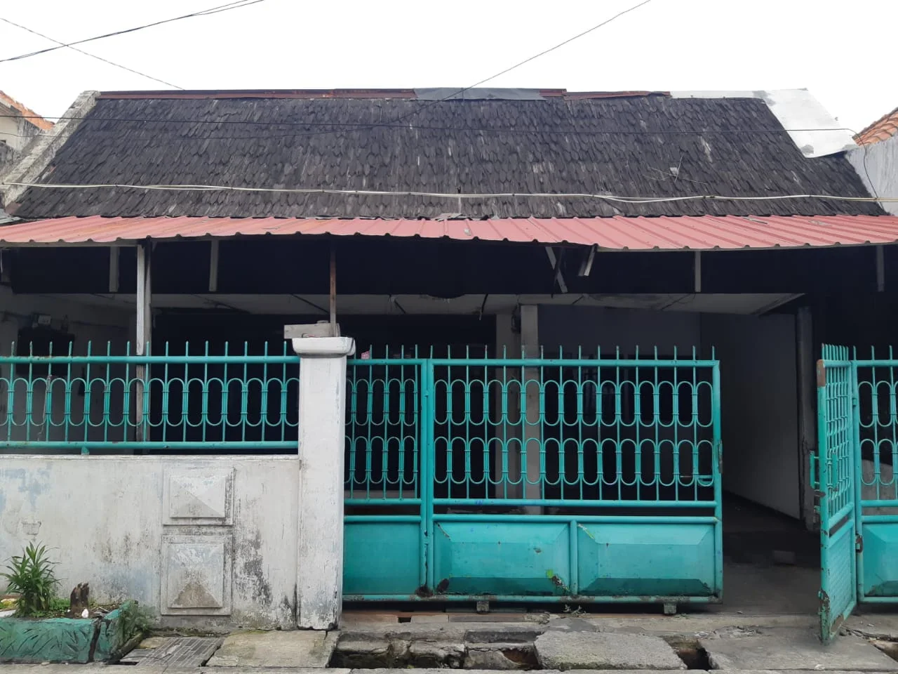 Rumah-Dijual-Cepat-Cocok-Untuk-Investasi-di-Surabaya-Pusat-Lokasi-Strategis