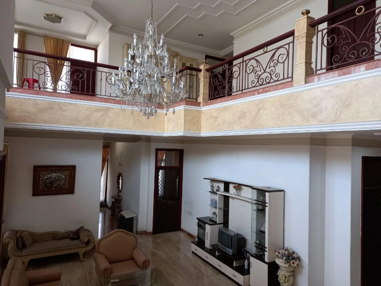 Dijual Rumah Mewah Tengah Kota Seruni Surabaya Pusat - Thumbnail 2