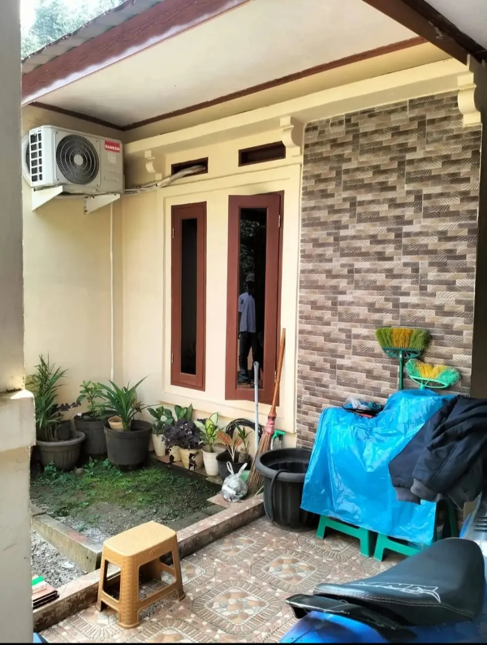 Dijual Rumah Minimalis Modern Harga Terjangkau di Kampung Sehat Cikaregaman Bekasi - Thumbnail 4