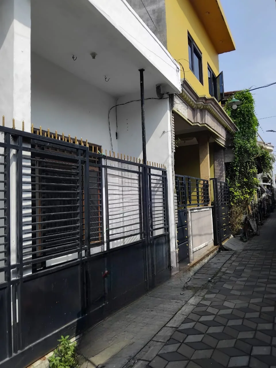 Dijual Rumah Siap Huni di Jalan Tuwowo Rejo Surabaya Timur - Image 1