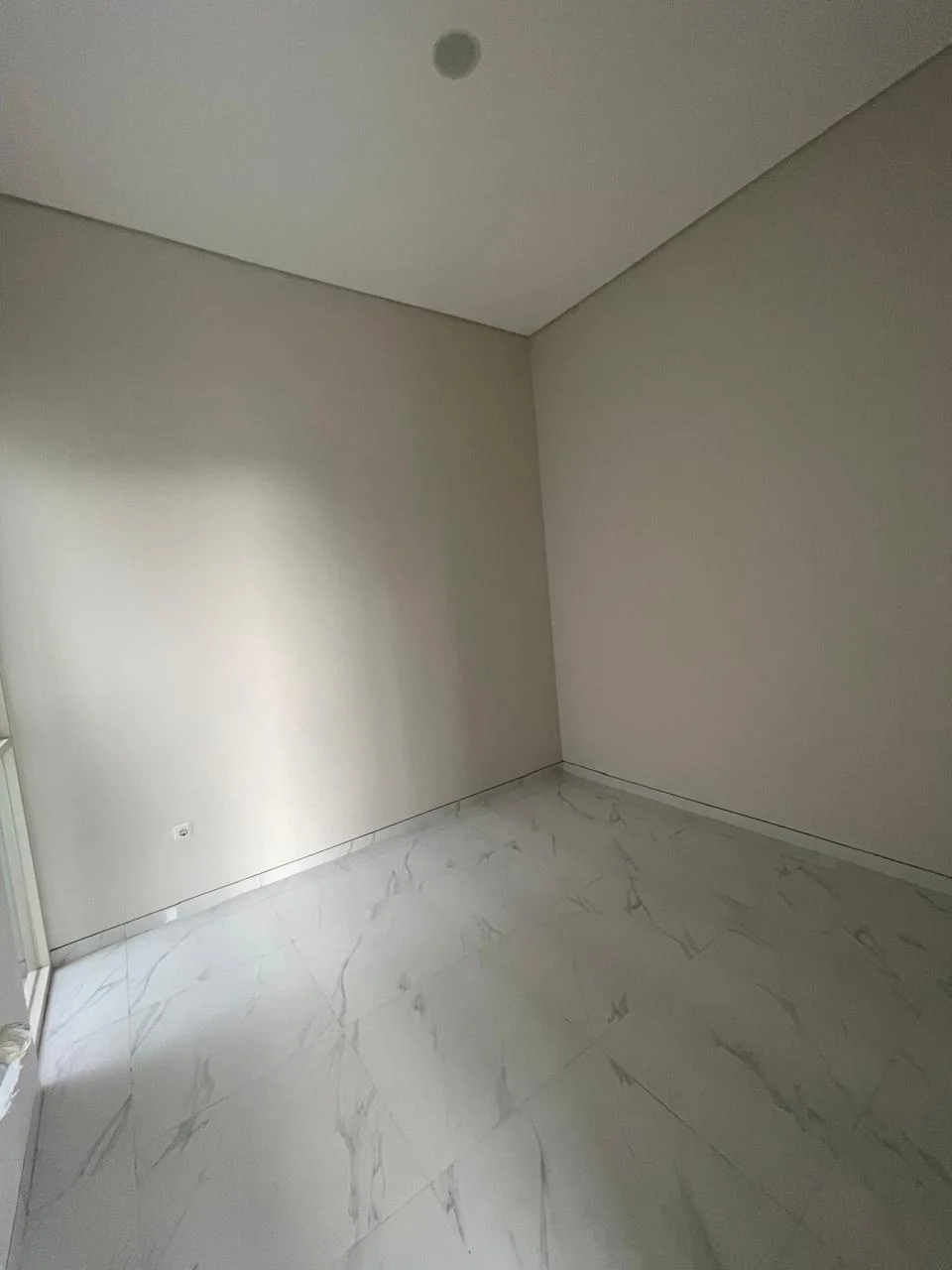 Jual Rumah Baru Modern Minimalis 2 Lantai Murah Manyar Tirtoyoso Surabaya Timur - Thumbnail 3
