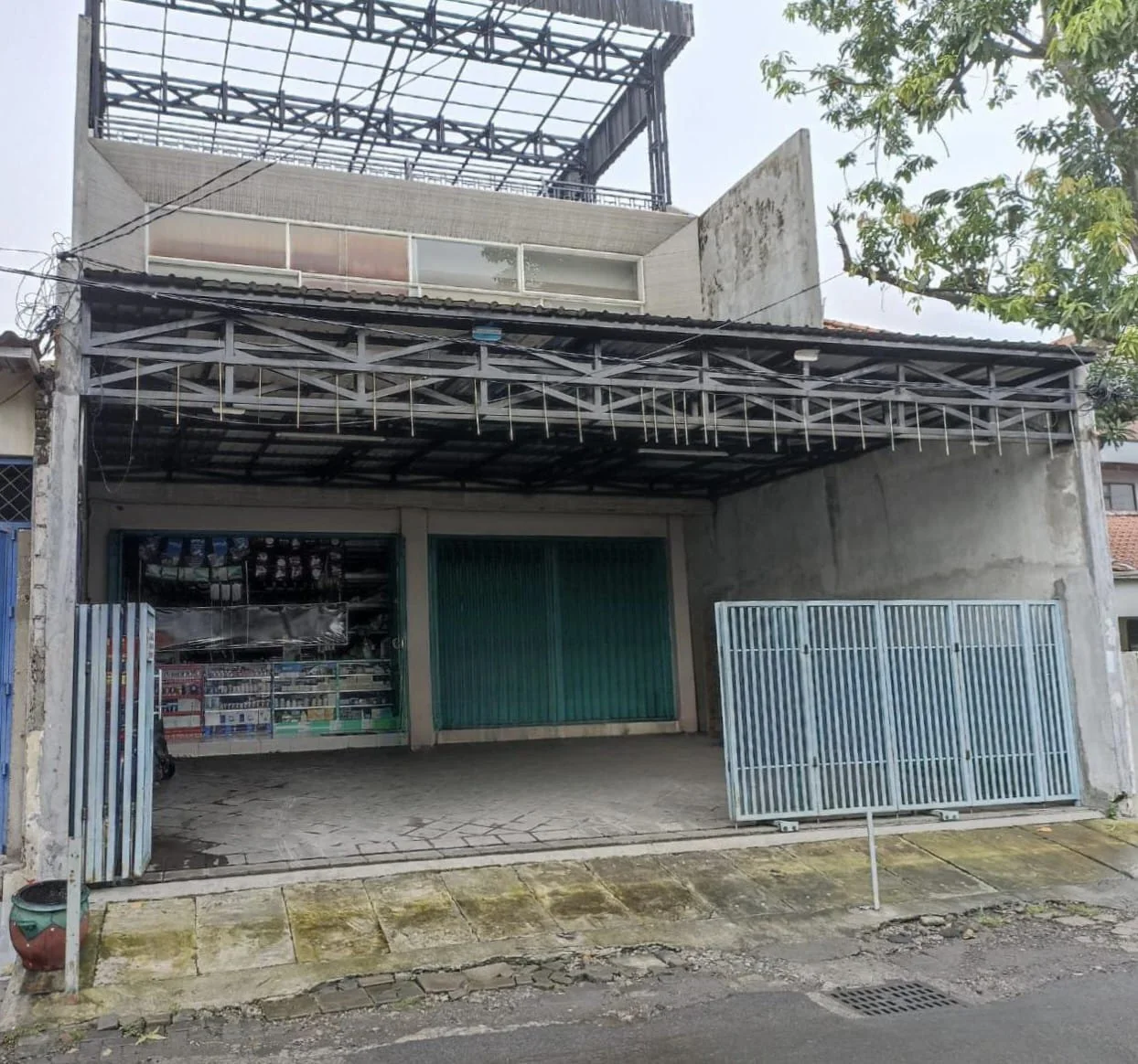 Dijual-Ruko-Terawat-di-Daerah-Petemon-Surabaya-Barat-Lokasi-Strategis