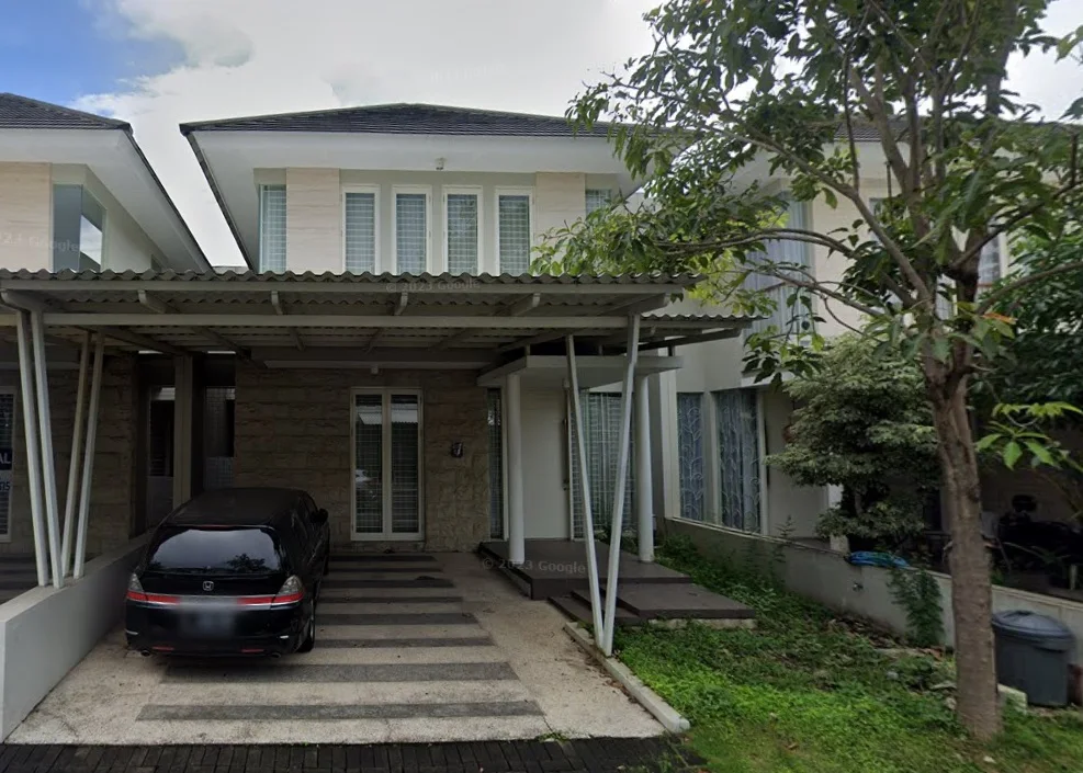 tampak-depan-rumah-greenlake