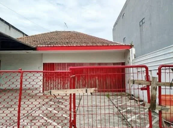 Tempat-Usaha-Raya-Bratang-1