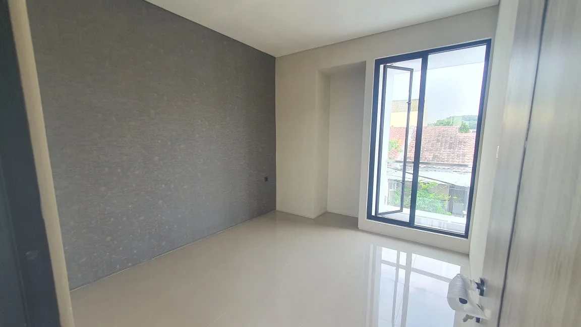 Dijual Cepat Rumah Modern Minimalis di Bukit Palma Citraland Utara Surabaya Barat - Thumbnail 3