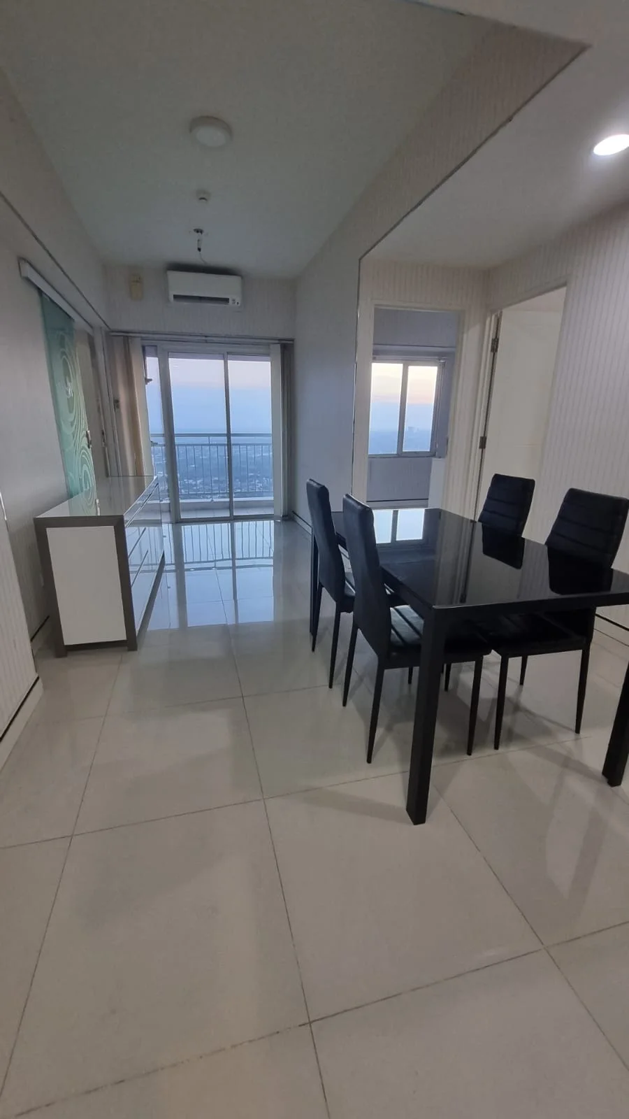 Disewakan Apartemen Semi Furnished City View di Orchard Pakuwon Mall Surabaya Barat - Thumbnail 3