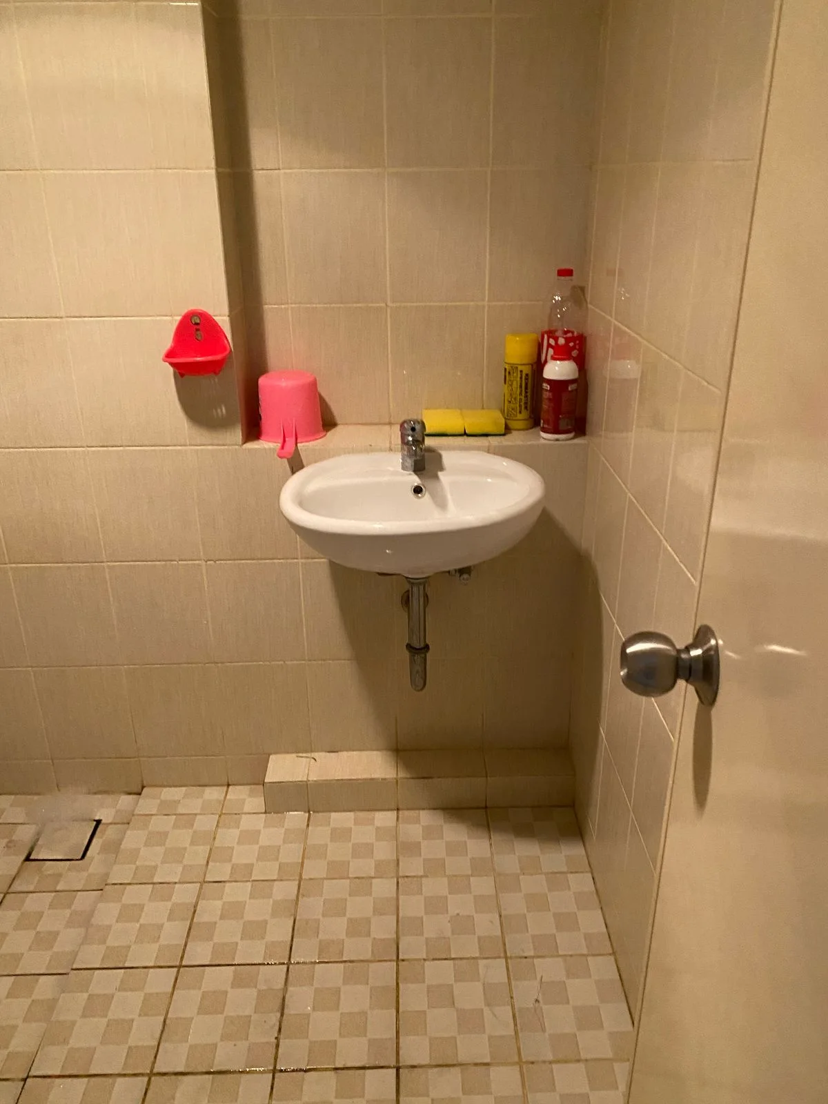 Jual/Sewa Murah Apartemen Studio Strategis di Tower Berkeley UC Surabaya - Image 1