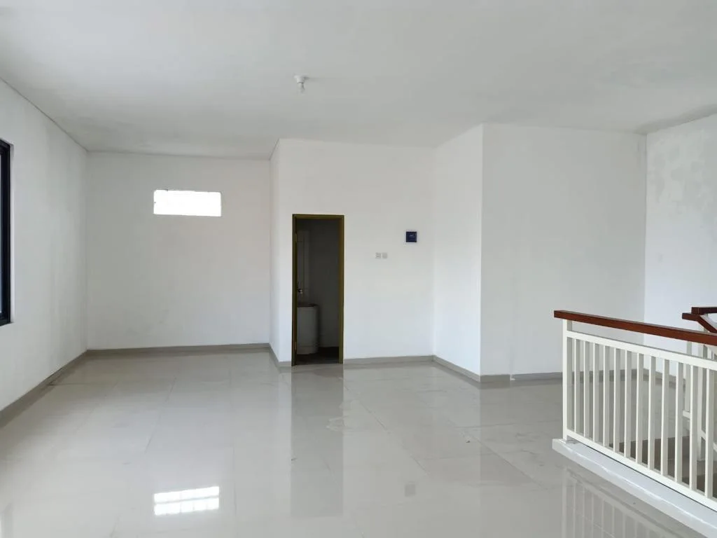 Disewakan Kantor dan Rooftop Siap Pakai di Perak Barat Surabaya Utara - Thumbnail 4