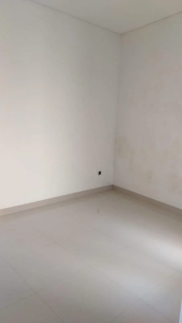 Dijual Rumah Siap Huni Lokasi Strategis di Garden Village Surabaya Timur - Thumbnail 4