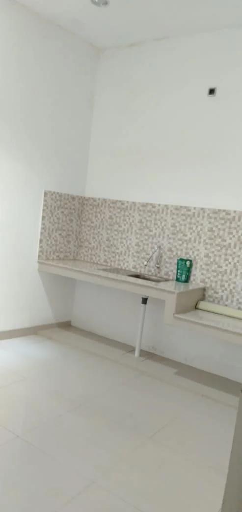 Dijual Rumah Siap Huni Lokasi Strategis di Garden Village Surabaya Timur - Thumbnail 2