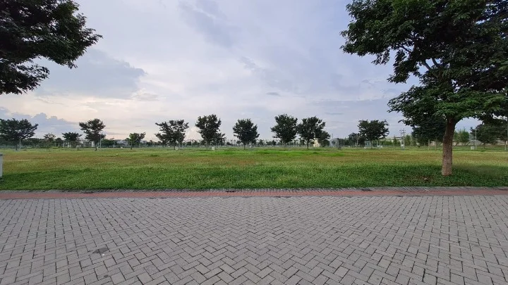 Dijual Tanah Kavling Strategis Kawasan Prestisius di Grand Pakuwon Surabaya Barat - Thumbnail 2
