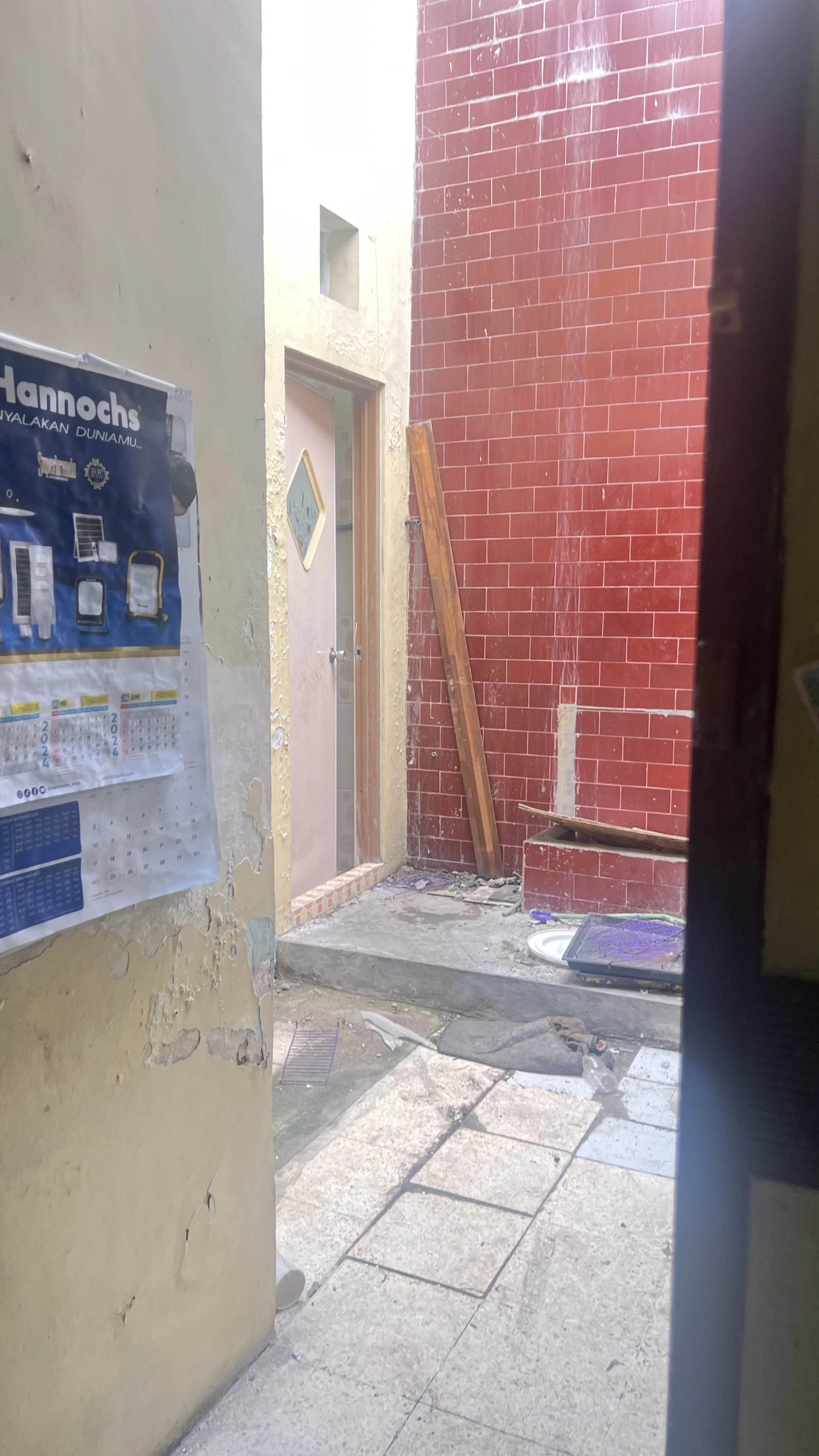 Dijual Rumah Lama Lokasi Strategis Siap Renovasi di Baruk Utara Surabaya Timur - Thumbnail 2