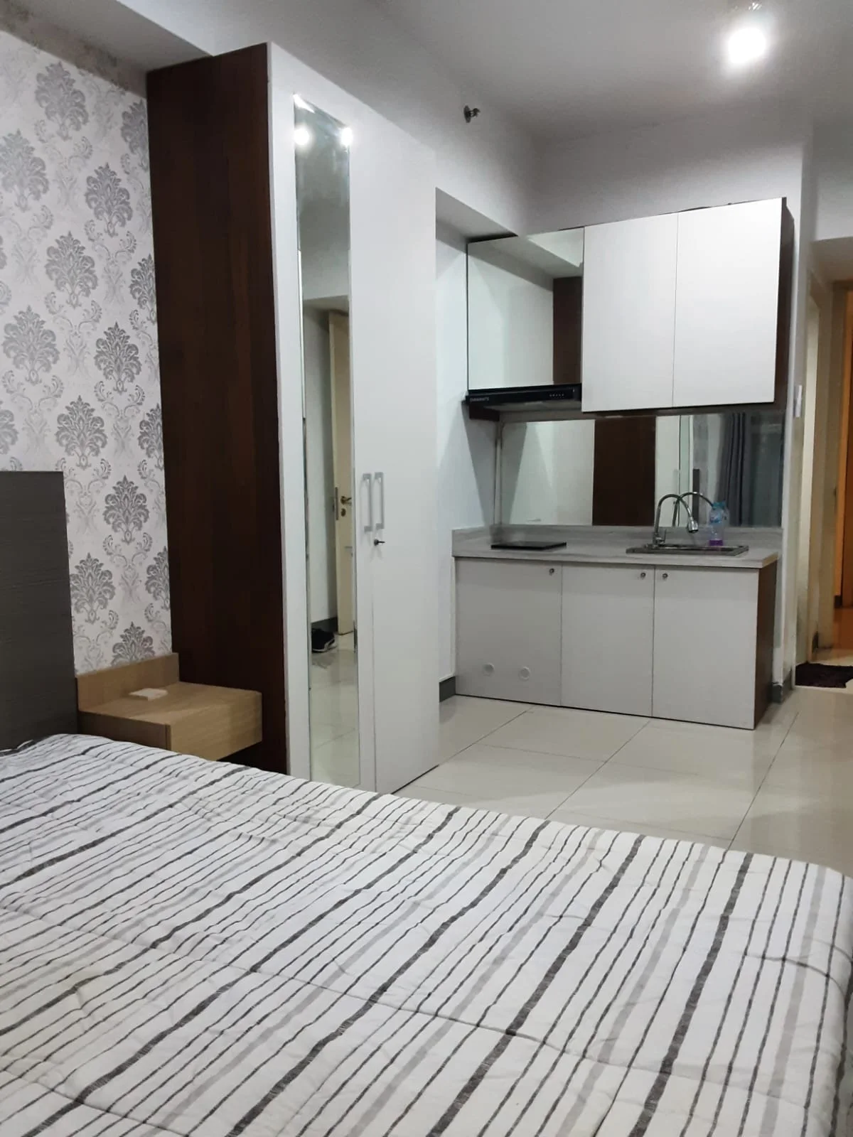 Jual Apartemen Studio Harga Dibawah 600JT an Full Furnished Connecting Supermall Lokasi Premium Strategis di Anderson Surabaya Barat - Thumbnail 2