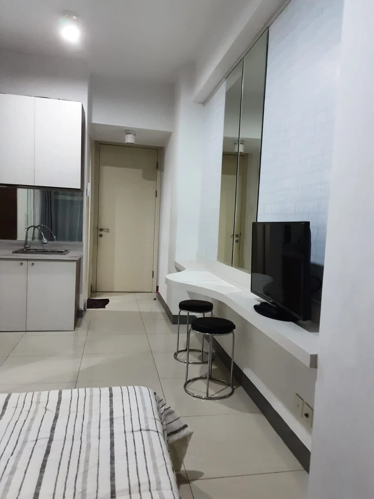 Jual Apartemen Studio Harga Dibawah 600JT an Full Furnished Connecting Supermall Lokasi Premium Strategis di Anderson Surabaya Barat - Thumbnail 3