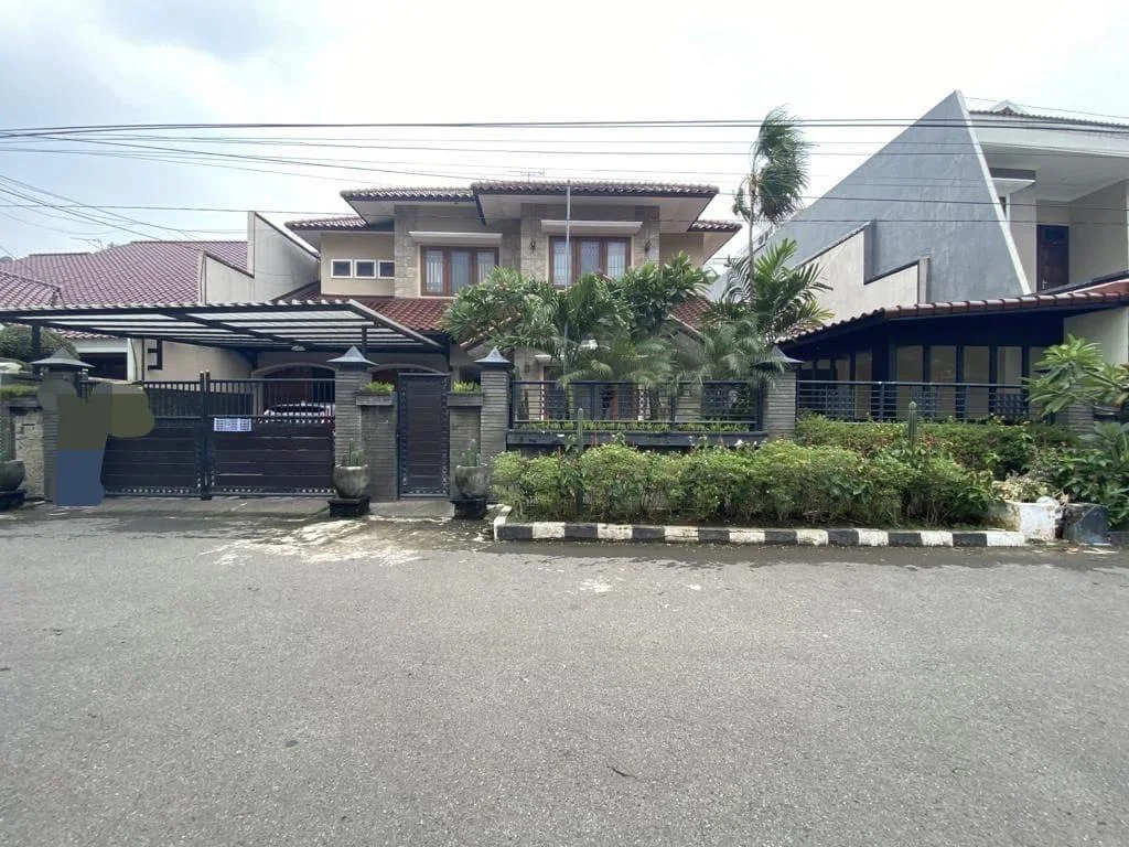 Dijual Rumah Lelang Siap Huni Dekat Plaza Marina dan Kampus di Surabaya Selatan - Image 1