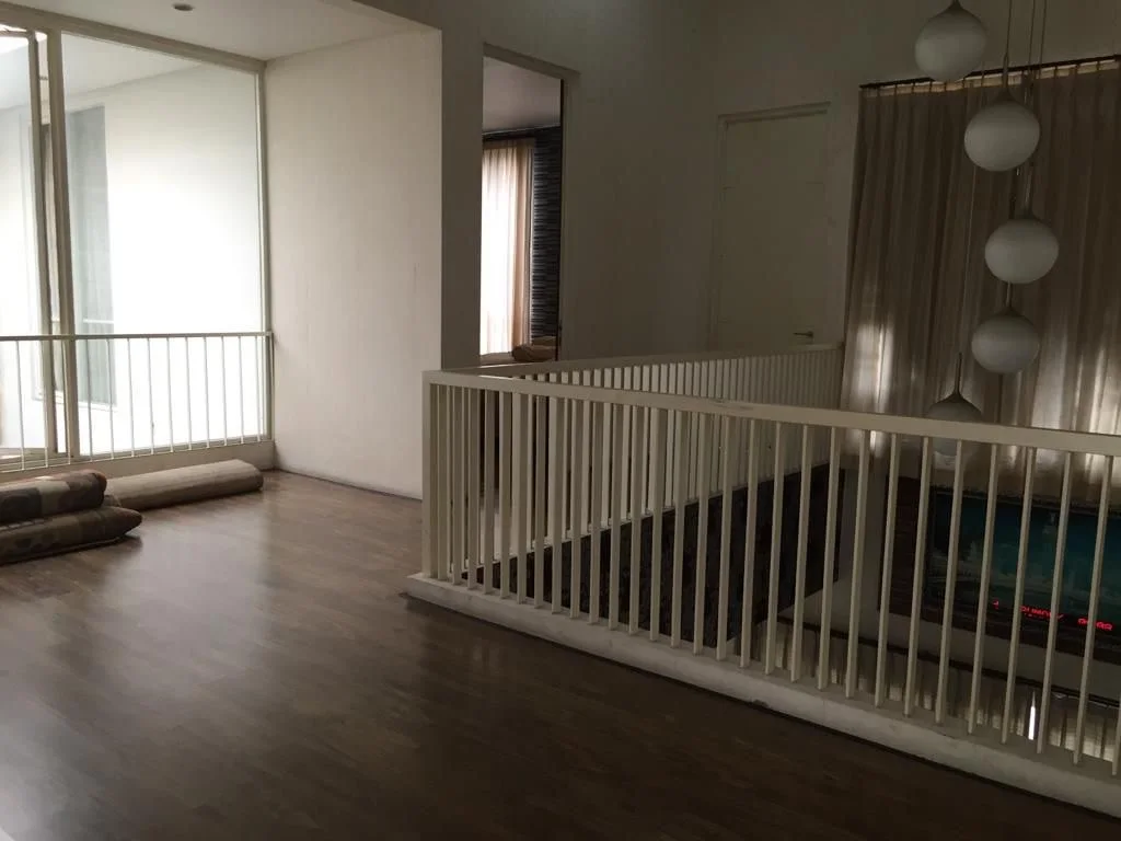 Dijual Rumah Mewah Lelang di Citraland Cluster Rafles Garden Surabaya Barat - Thumbnail 4