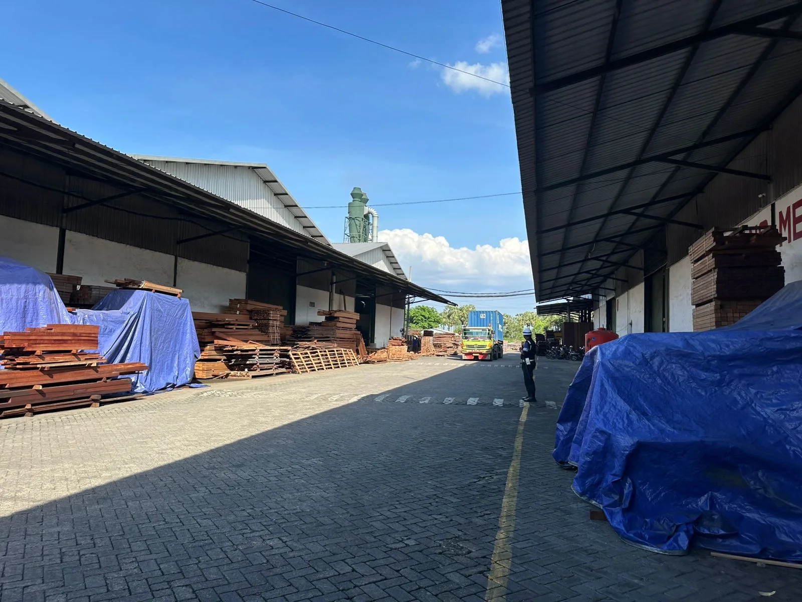 Gudang Luas Disewakan Cocok Untuk Manufaktur & Logistik di Kawasan Industri Gresik - Thumbnail 2
