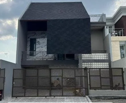 Jual-Rumah-Mewah-Modern-3-Lantai-di-San-Antonio-Pakuwon-City-Surabaya-Timur
