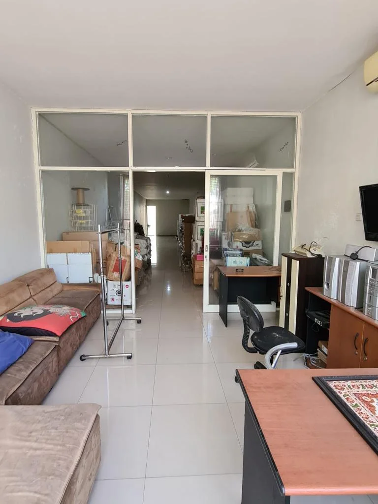 Dijual Ruko Strategis di Jalan Kutai Pusat Kota Surabaya - Thumbnail 4