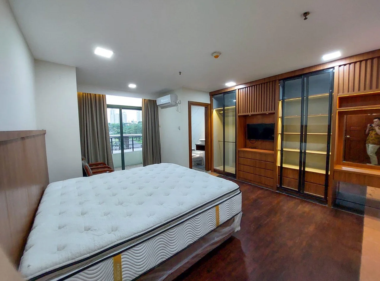 Disewakan Unit Eksklusif Condominium Unit Prima di Kawasan Premium Graha Family Surabaya Barat - Thumbnail 3