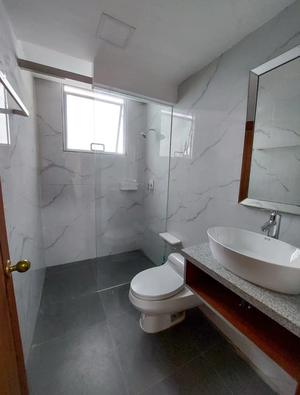 Disewakan Unit Eksklusif Condominium Unit Prima di Kawasan Premium Graha Family Surabaya Barat - Thumbnail 2