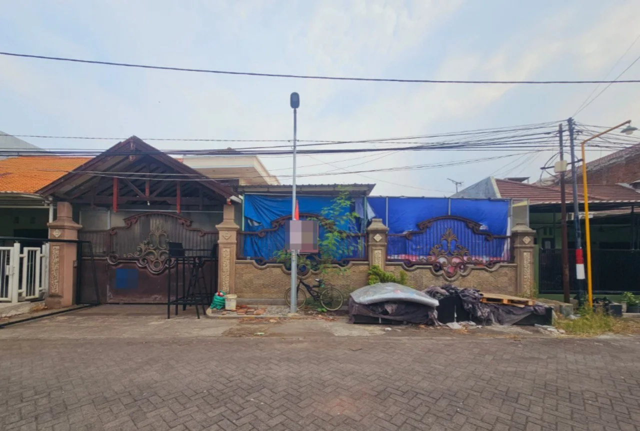 Dijual-Rumah-Lelang-Klampis-Semolo-Timur-Lokasi-Strategis-Surabaya-Timur