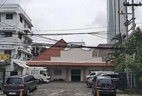 Dijual-Rumah-Lelang-Lokasi-Strategis-Dekat-Alun-Alun-Kota-dan-Stasiun-Gubeng-Surabaya-Timur