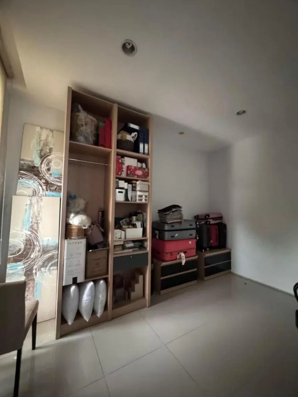 Disewakan Rumah Cantik dan Luas di Kawasan Elit Crystal Golf Citraland, Surabaya Barat - Thumbnail 3