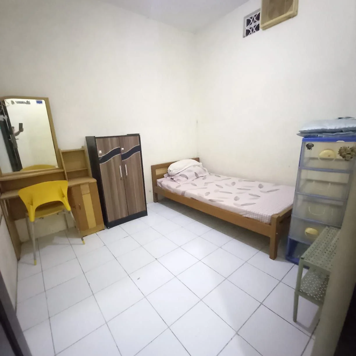 Dijual Rumah Kos Beserta Perabot Lokasi Strategis di Jojoran Surabaya Timur - Thumbnail 4