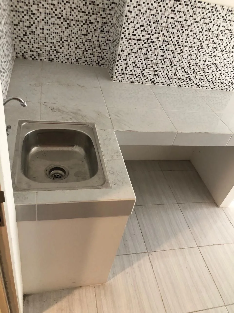Dijual Unit Apartemen Puncak CBD Lokasi Strategis di Kawasan Wiyung Surabaya Barat - Thumbnail 2