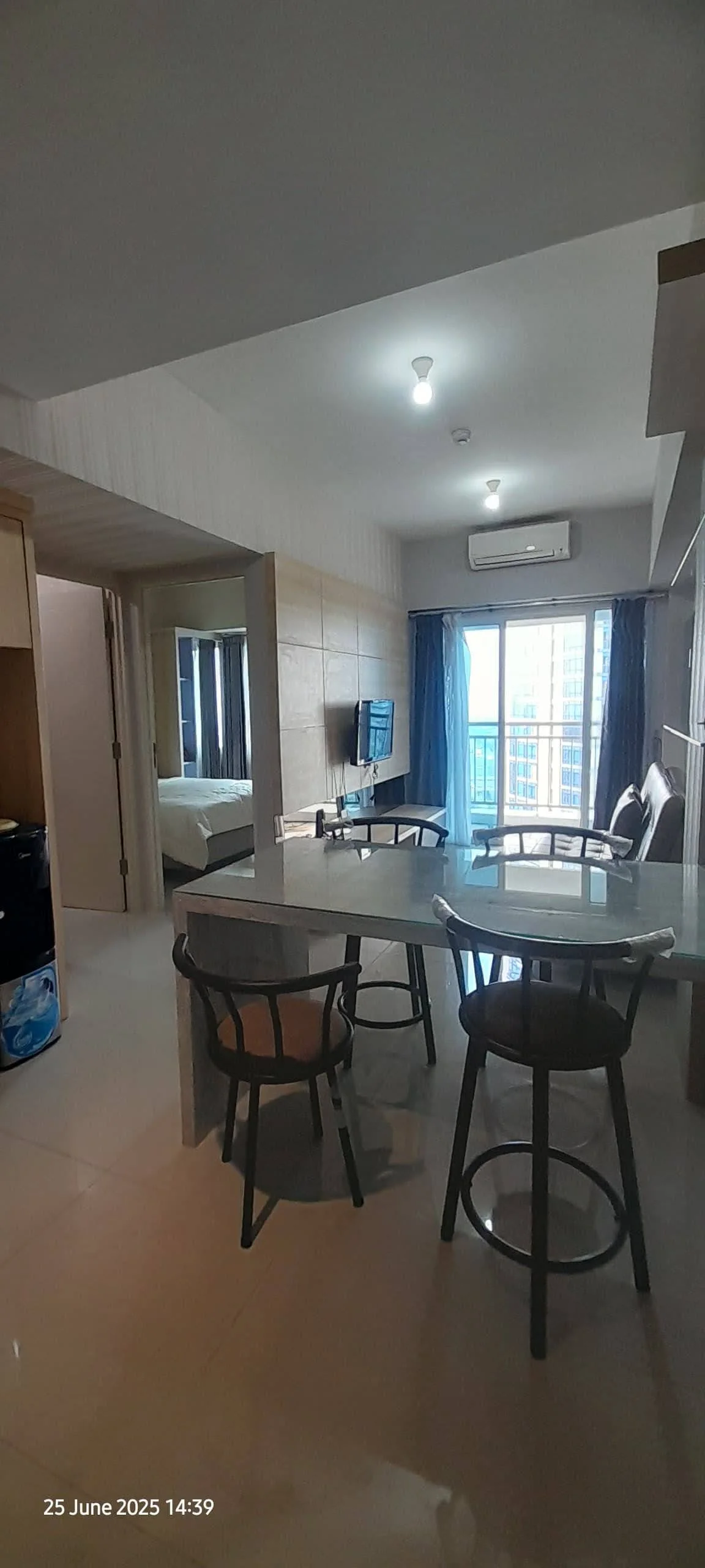 Disewakan Unit 2BR Apartemen Orchard Wiyung, Surabaya Barat - Image 1