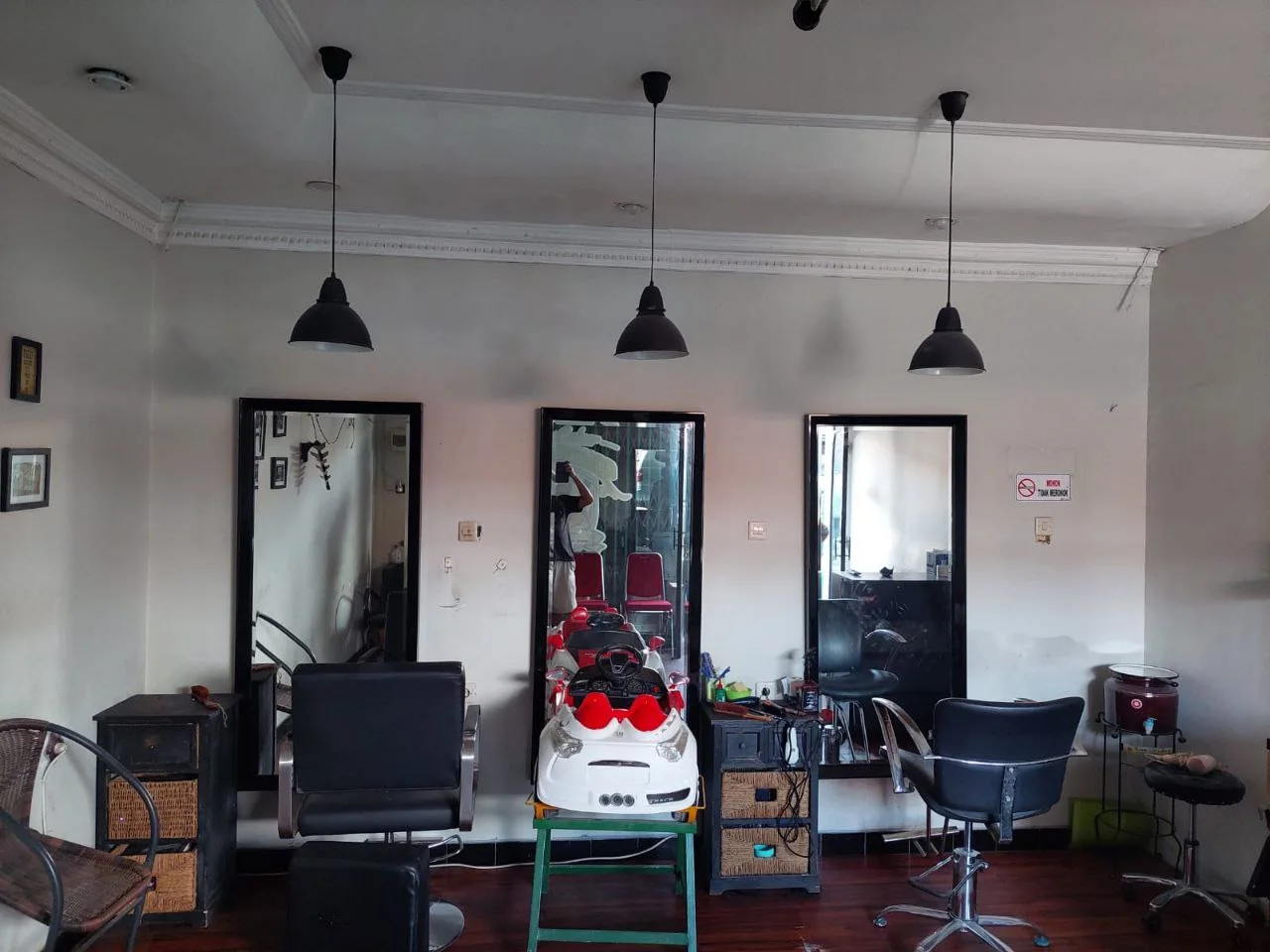 Disewakan Ruko Cocok Untuk Usaha Salon di Manukan Lor Surabaya Barat - Thumbnail 2