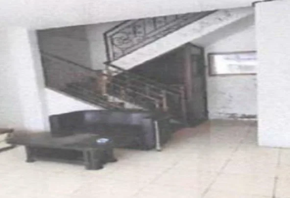 Dijual Rumah Ayda Strategis di Dukuh Kupang Timur, Surabaya Barat - Thumbnail 2