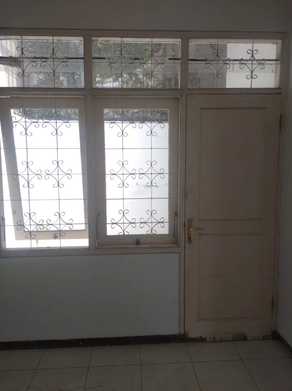 Dijual Rumah Siap Huni di Kawasan Strategis Mulyosari Mas Surabaya Timur - Thumbnail 4