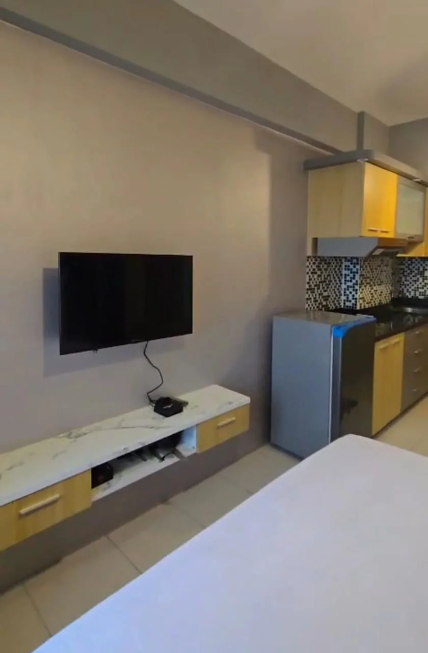 Dijual Apartemen Studio Baru Furnish Murah di Puncak Permai Surabaya Barat - Thumbnail 2