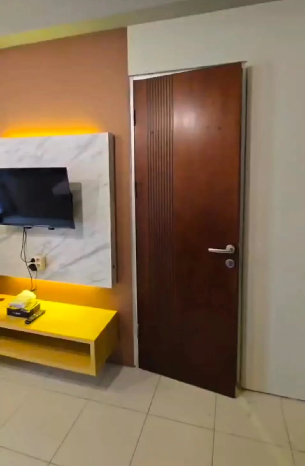 Dijual Unit Apartemen 2 BR Baru Murah Strategis Full Furnish di Apartemen Gunawangsa Manyar, Surabaya Timur - Thumbnail 4