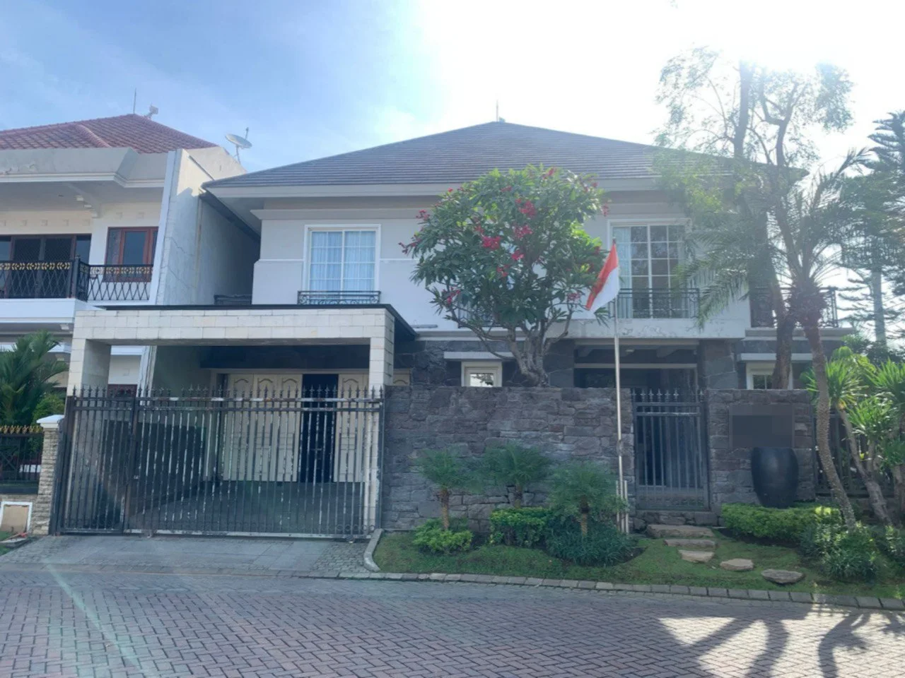 Dijual-Rumah-Lelang-Citraland-Villa-Taman-Gapura-Surabaya-Barat