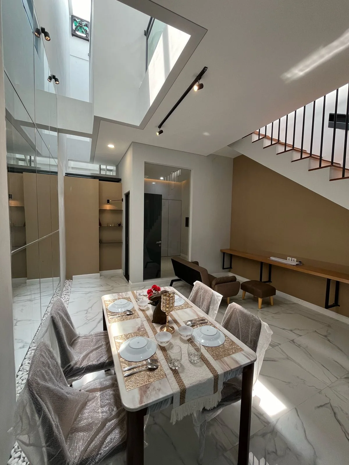 Dijual Rumah Baru Modern Siap Huni di Sememi Surabaya Barat - Thumbnail 2