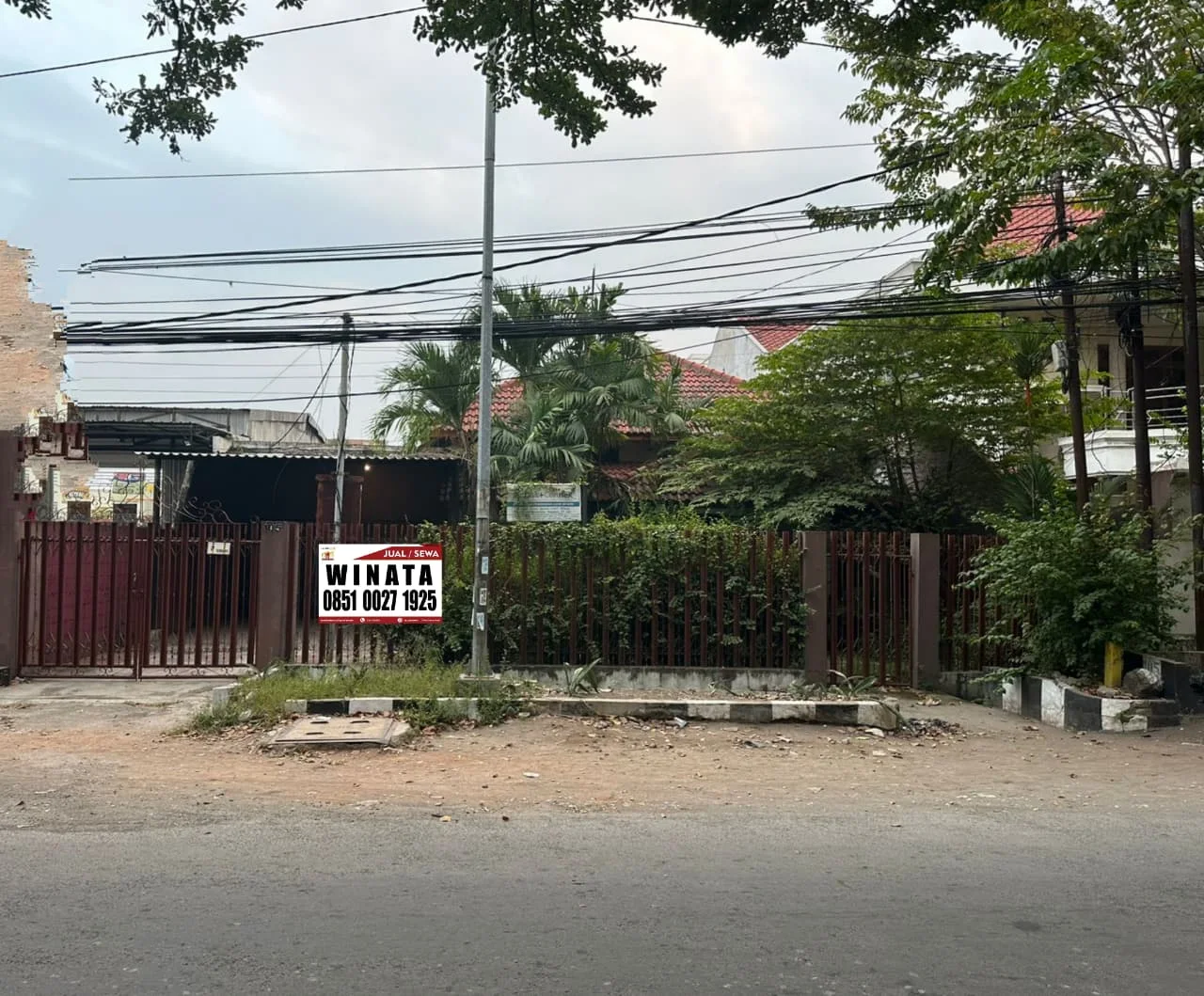 Dijual-Rumah-1-Lantai-Murah-Strategis-Raya-Tenggilis-Mejoyo-Surabaya