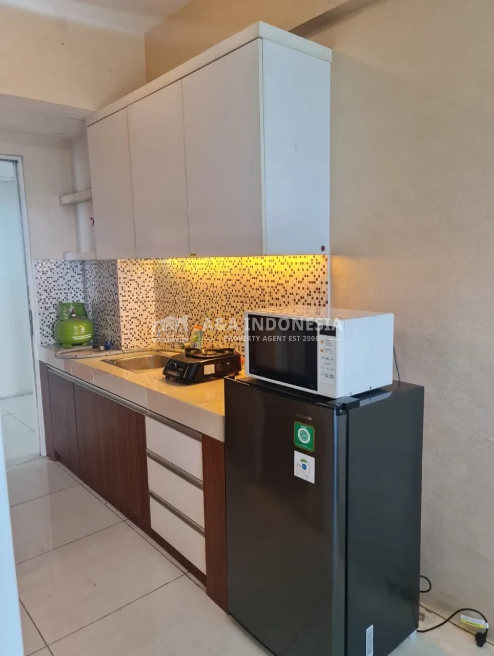 Disewakan Unit Apartemen Puncak Bukit Golf Full Furnish di Surabaya Barat - Thumbnail 2
