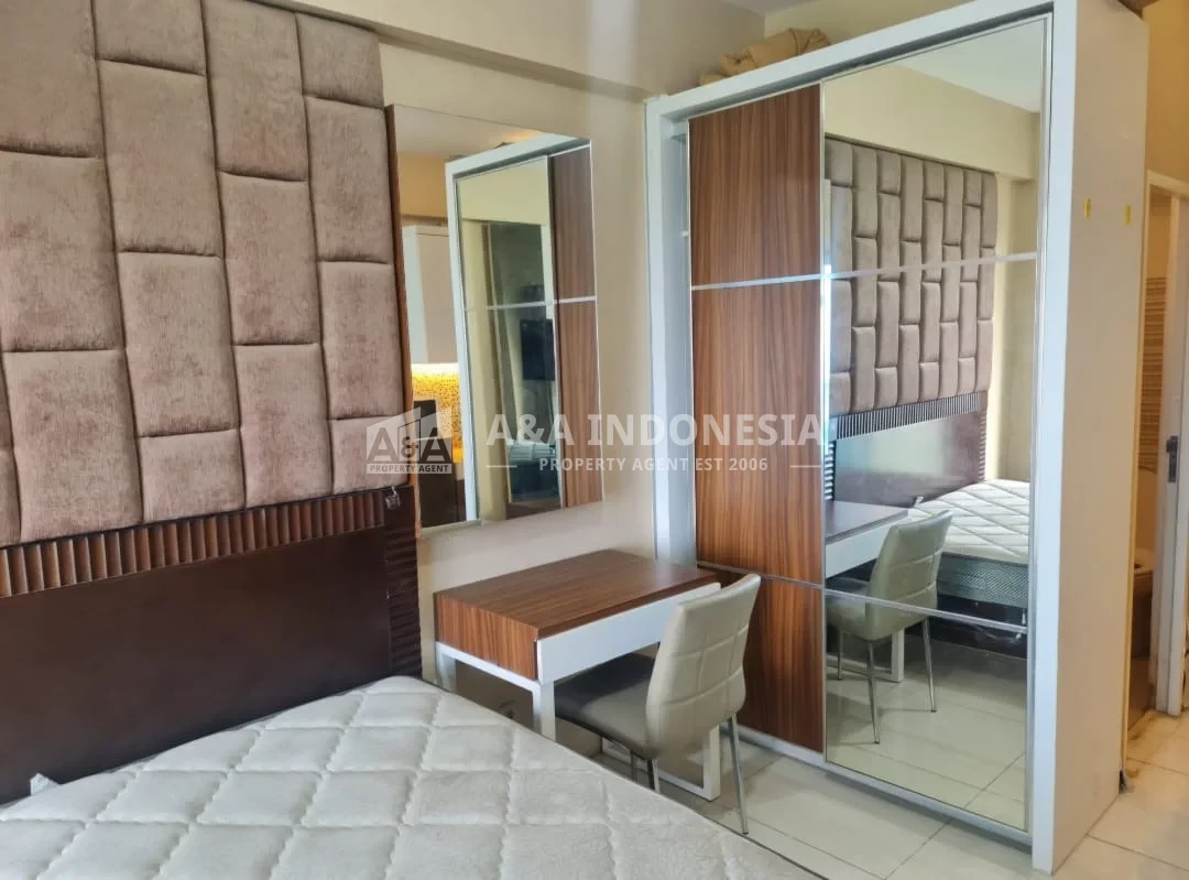 Disewakan Unit Apartemen Puncak Bukit Golf Full Furnish di Surabaya Barat - Thumbnail 4