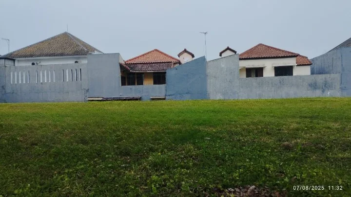 Dijual Tanah Kavling Premium di Raya Galeria Golf Citraland Surabaya Barat