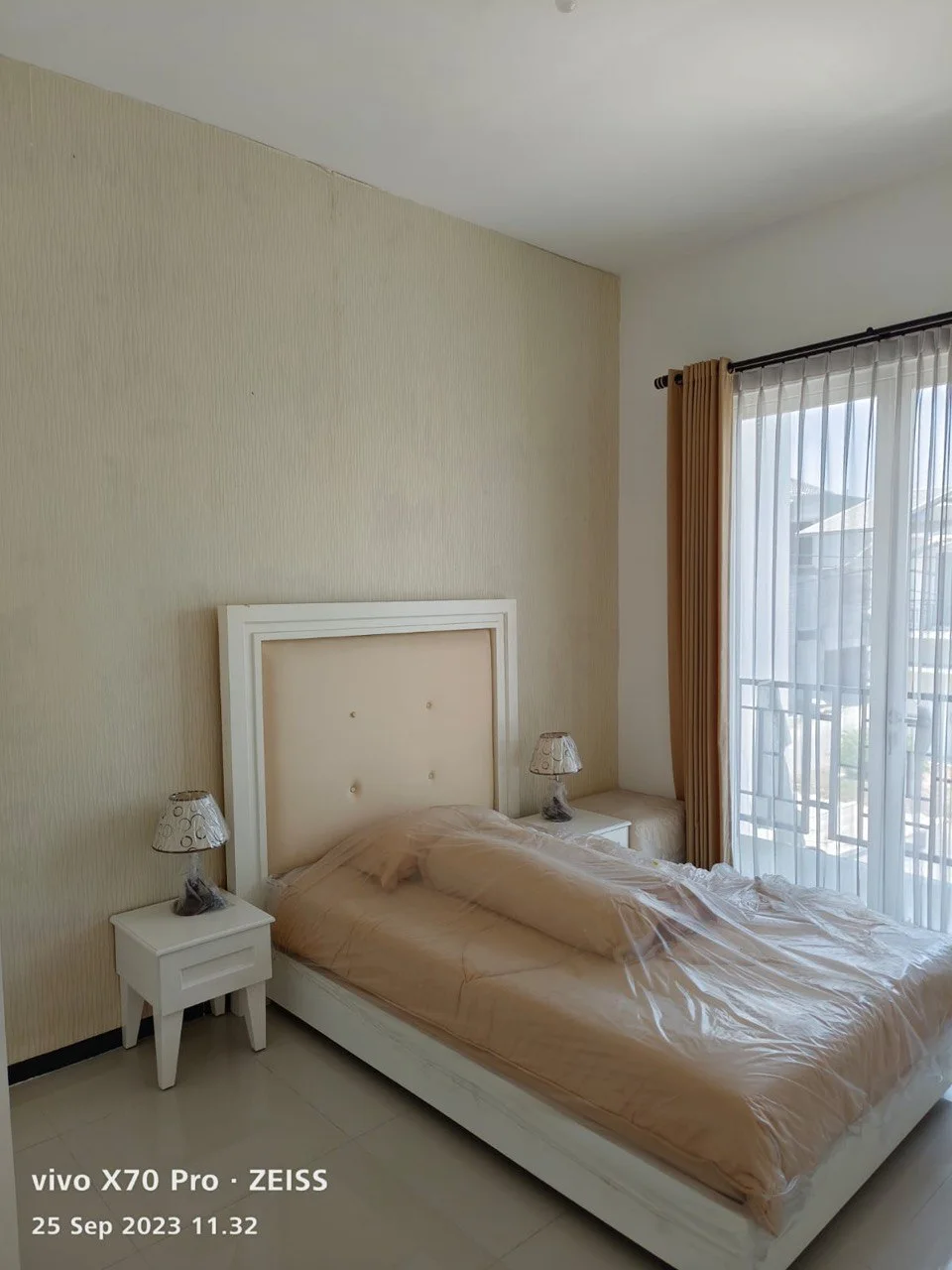 Dijual Rumah Siap Huni Strategis di Diamond Park Residence Juanda Surabaya Timur - Thumbnail 3