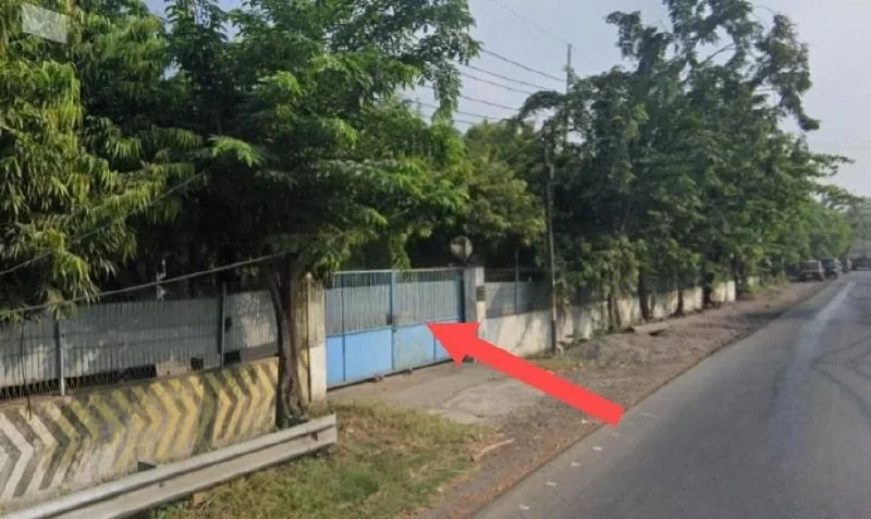 ex-pabrik-di-kebomas-gresik