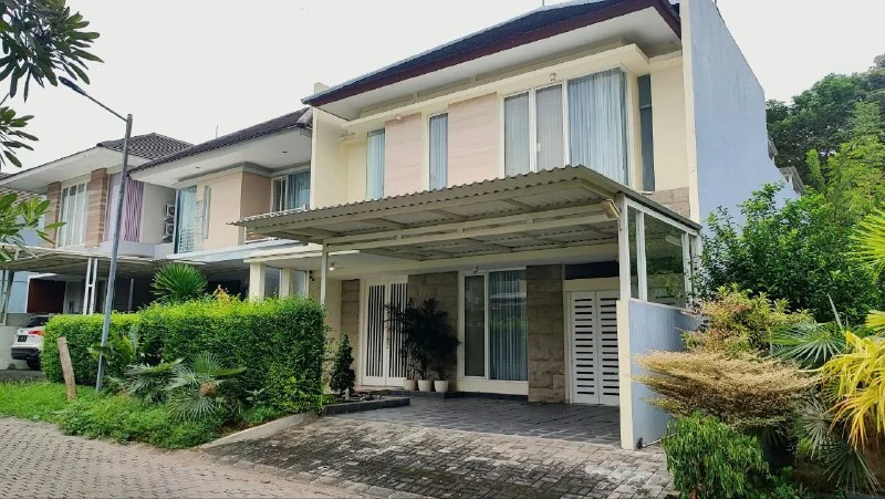 Dijual-Murah-Turun-Harga-Rumah-2-lantai-di-Citraland-Surabaya-Barat