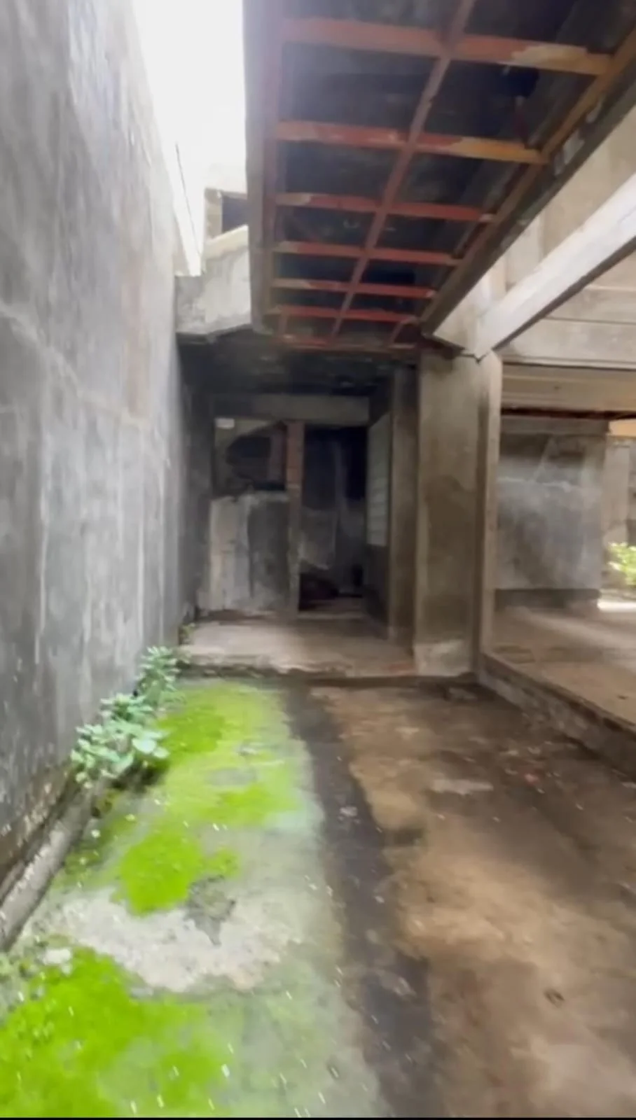 Jual Rumah Murah Setengah Jadi Darmo Harapan Surabaya Barat - Thumbnail 3