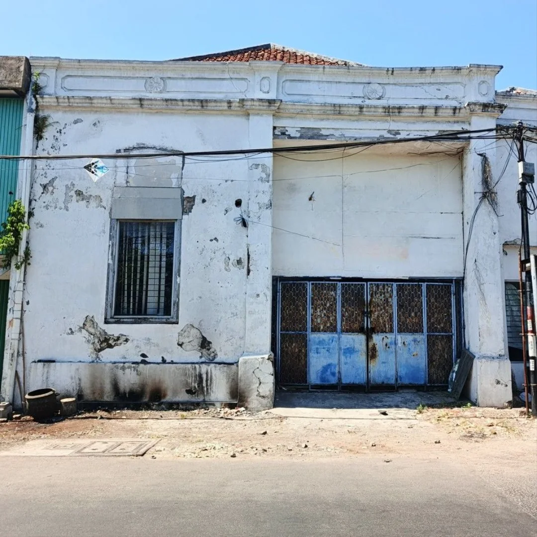 tampak-depan-gudang-peneleh