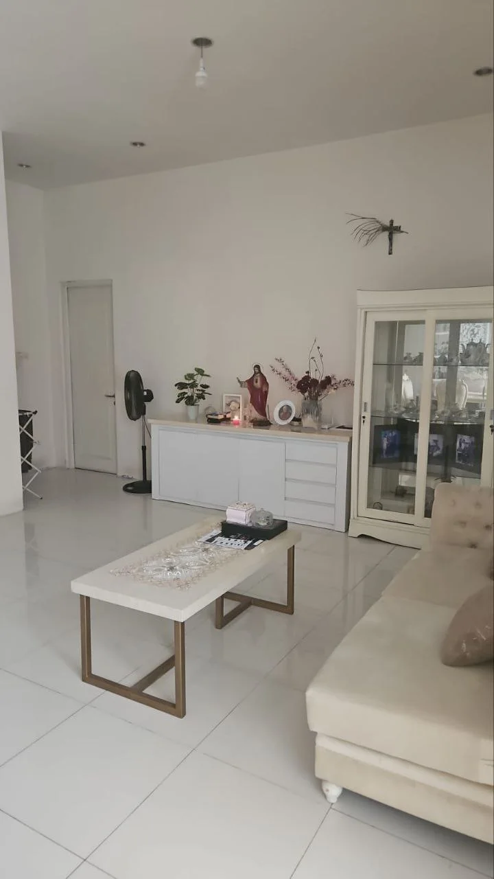 Dijual-Rumah-Lokasi-Strategis-Siap-Huni-Kendangsari-Surabaya-Selatan