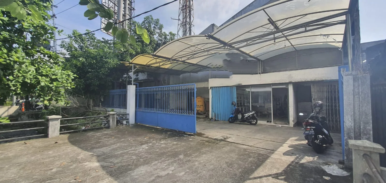 Jual-Rumah-15-Lantai-Strategis-Murah-Manyar-Rejo-Surabaya